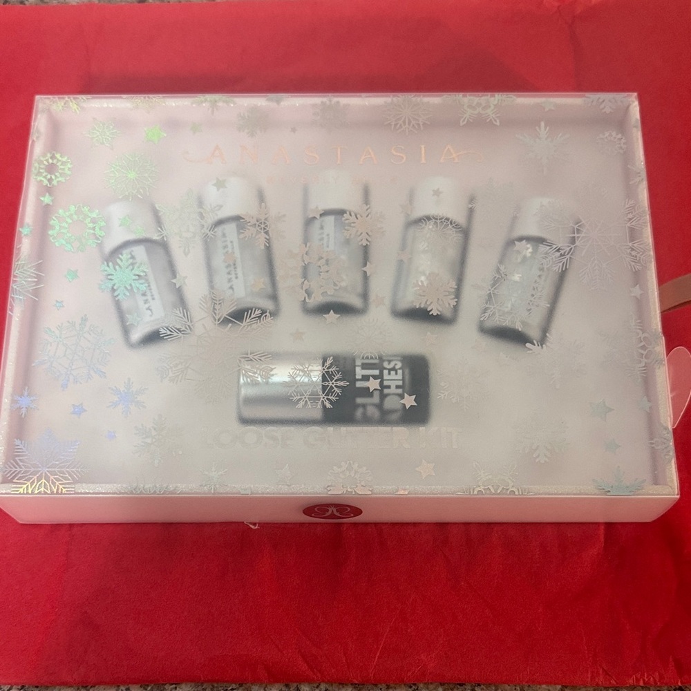 Anastasia Silver Makeup Set